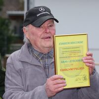 Hans Leuschnera